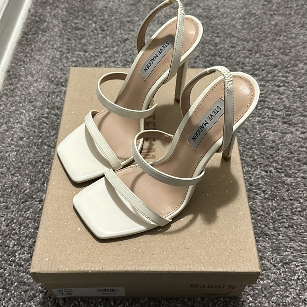 Steve Madden Heels ( # 302 )